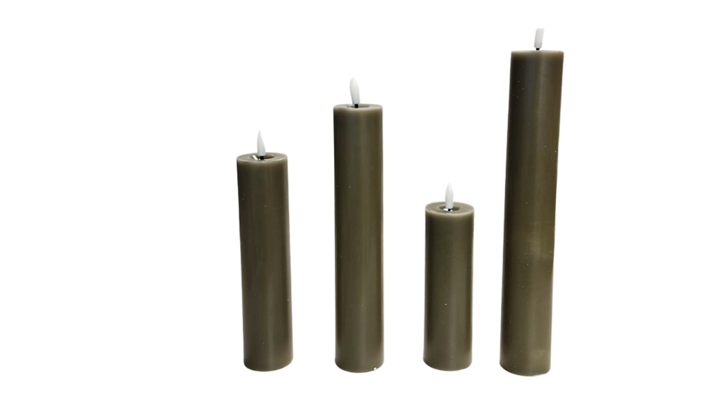 ELAMBIA 4 LED-Kerzen mit Wachsspiegel Slim taupe rot Dekokerzen Stabkerzen
