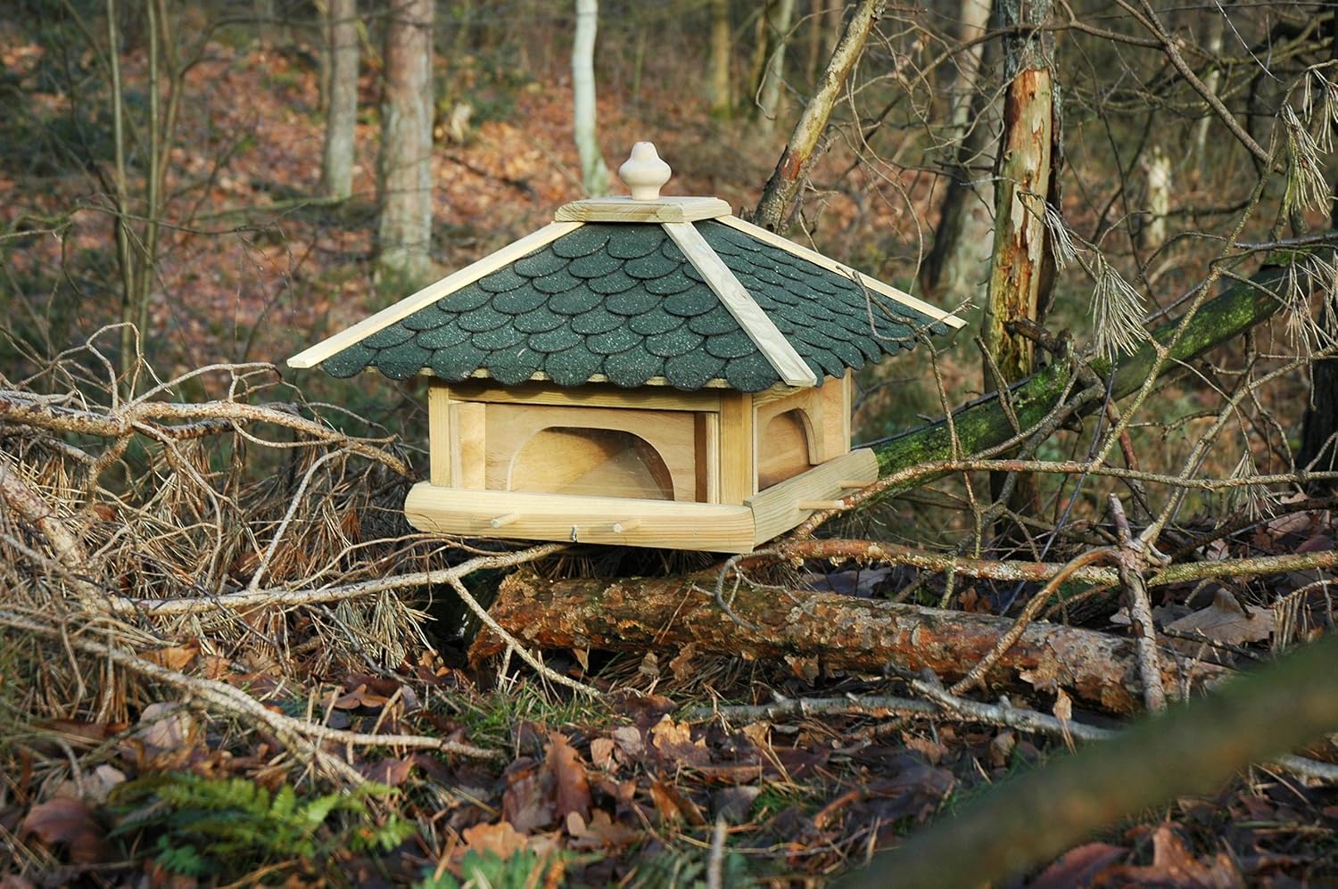 Dobar Luxus-Vogelhaus Großes XXL Vogelhaus aus Holz (Kiefer) für Garten, Balkon, mit 4 herausziehbaren Futterschubladen - XL Vogelhäuschen Vogelfutterhaus