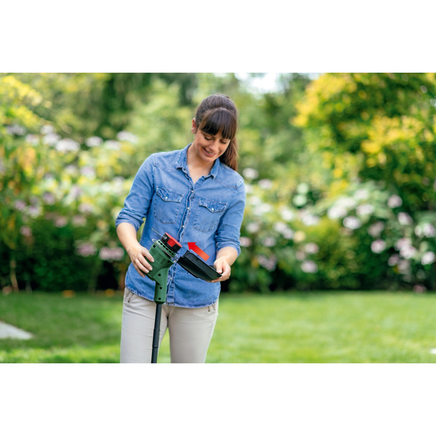 Bosch Akku Rasentrimmer EasyGrassCut 18V 230 mit Akku und Ladegerät