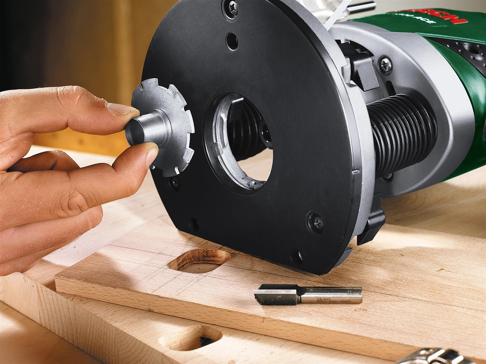 Bosch Oberfräse 1.400 ACE bis 55 mm Hubhöhe