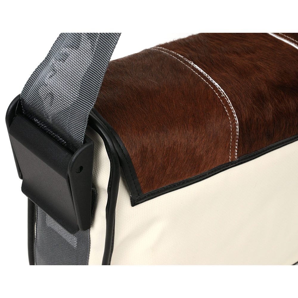Messenger Bag BIG PROVOKED 38x30 Kuhfell braun, Plane beige
