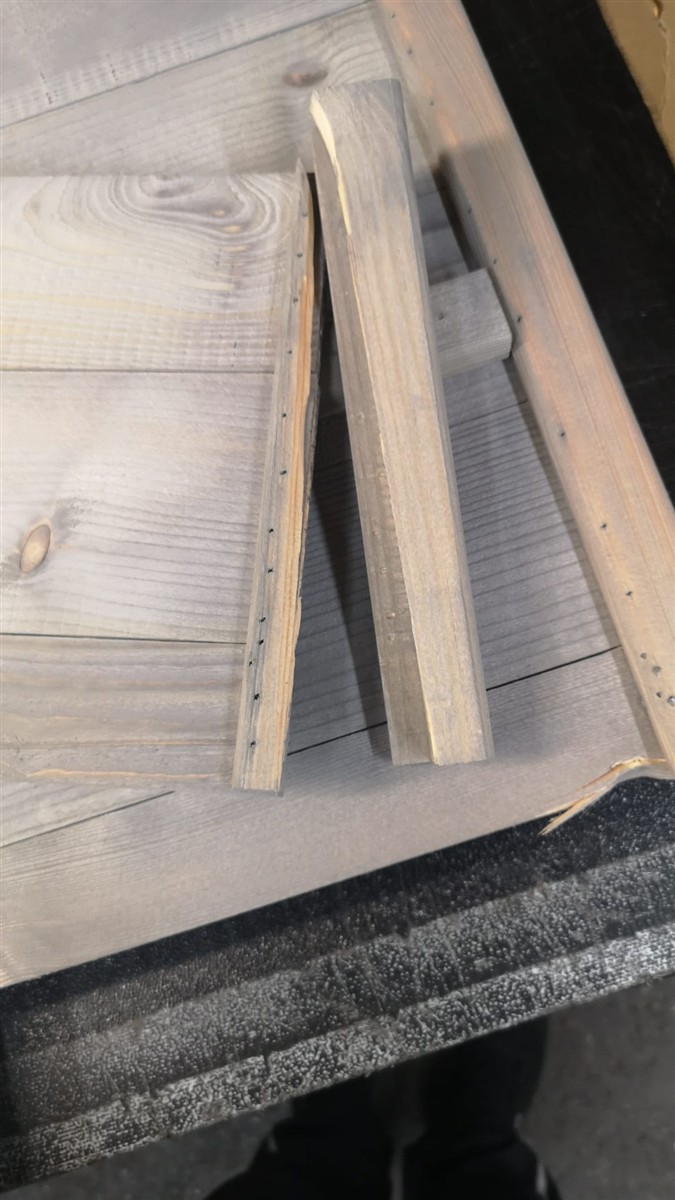 Holz, Massivholzplatten, Holzbretter, Latten, Kante