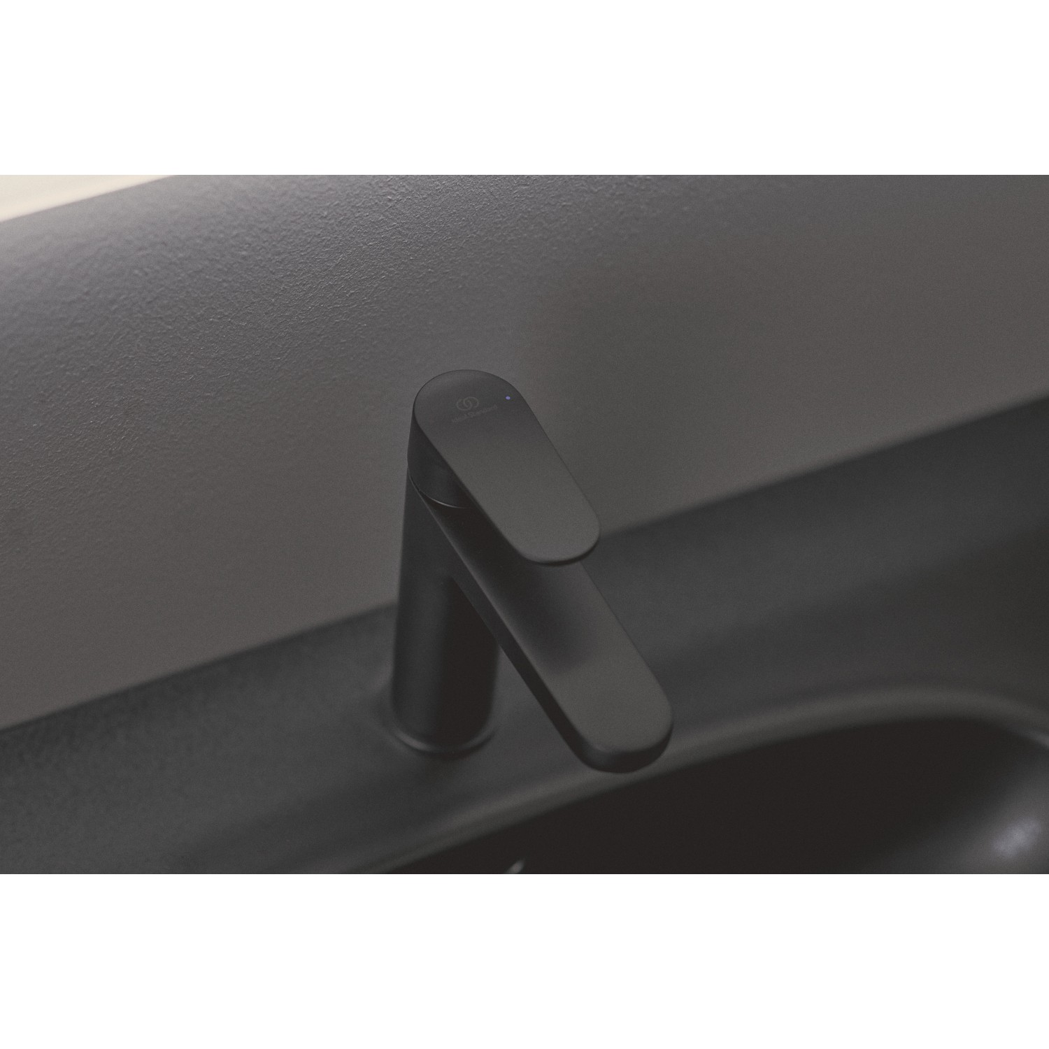 Ideal Standard Waschtischarmatur Cerafine O H120 mit PushOpen Ventil Silk Black