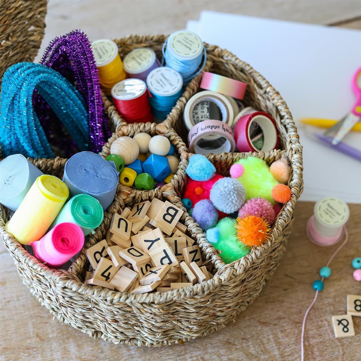 HMF Teebox für Teebeutel geflochten aus Seegras Tee Aufbewahrungsbox mit 7 großen Fächern 27 x 27 x 11 cm