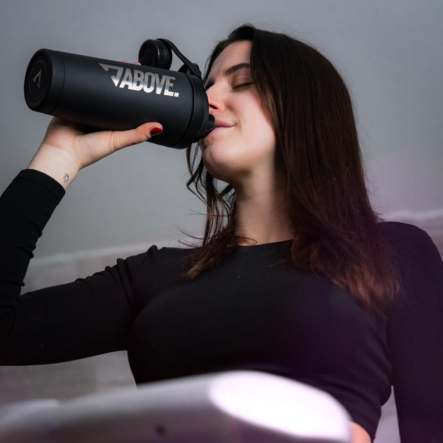 ABOVE Protein Shaker Edelstahl 750ml Eiweißshake Getränke schwarz