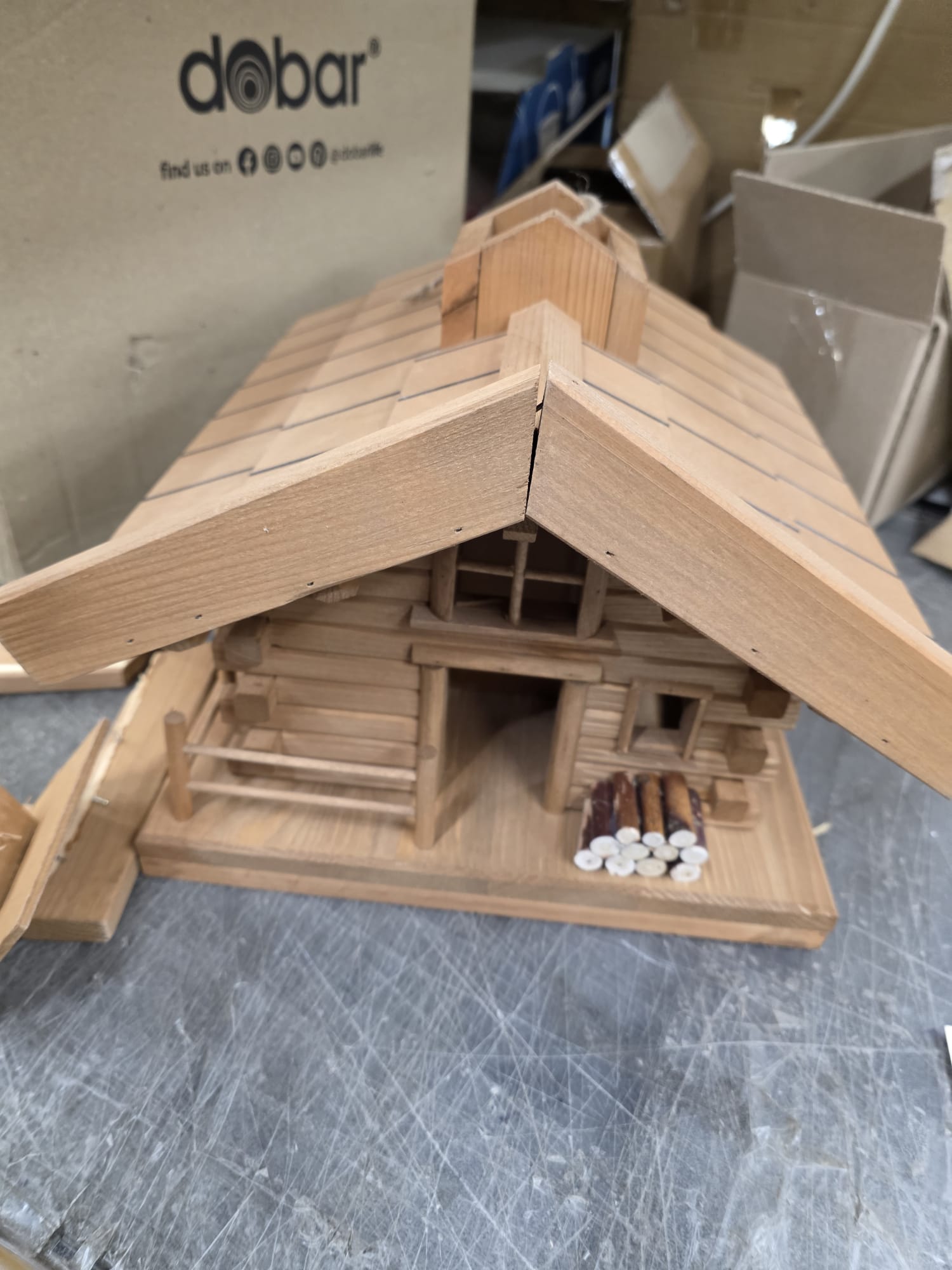 Dobar Design Vogelfutterhaus Tirol Vogelhaus Vogelvilla Vogelfutterstation #DH200