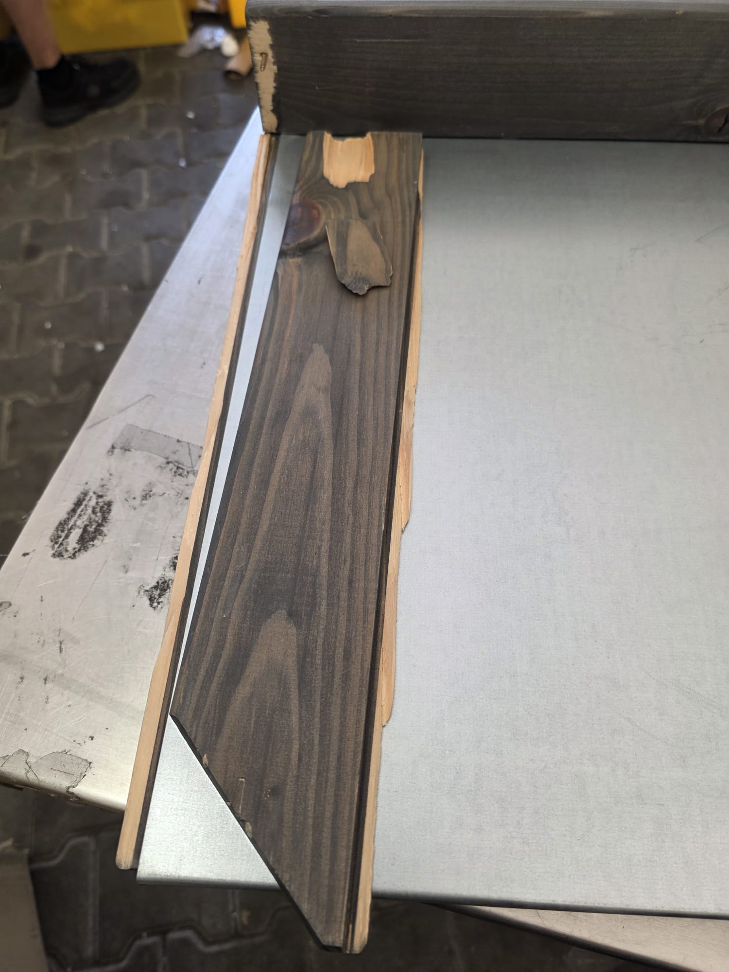 Holz, Holzmaserung, Dunkelbraun, Kantenstreifen, Verkleidung