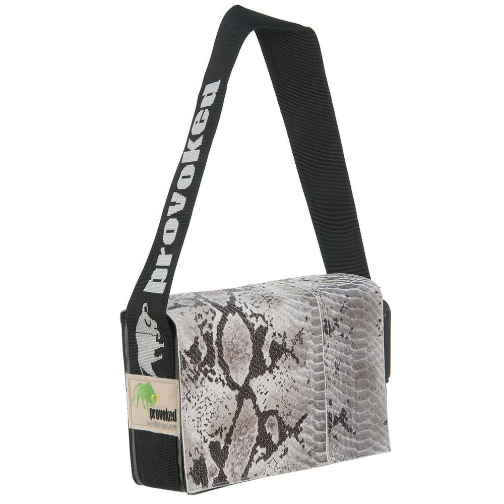 Messenger Bag MINI PROVOKED aus Leder: Python optik LKW-Plane 26x21 Schlangenmuster Handtasche